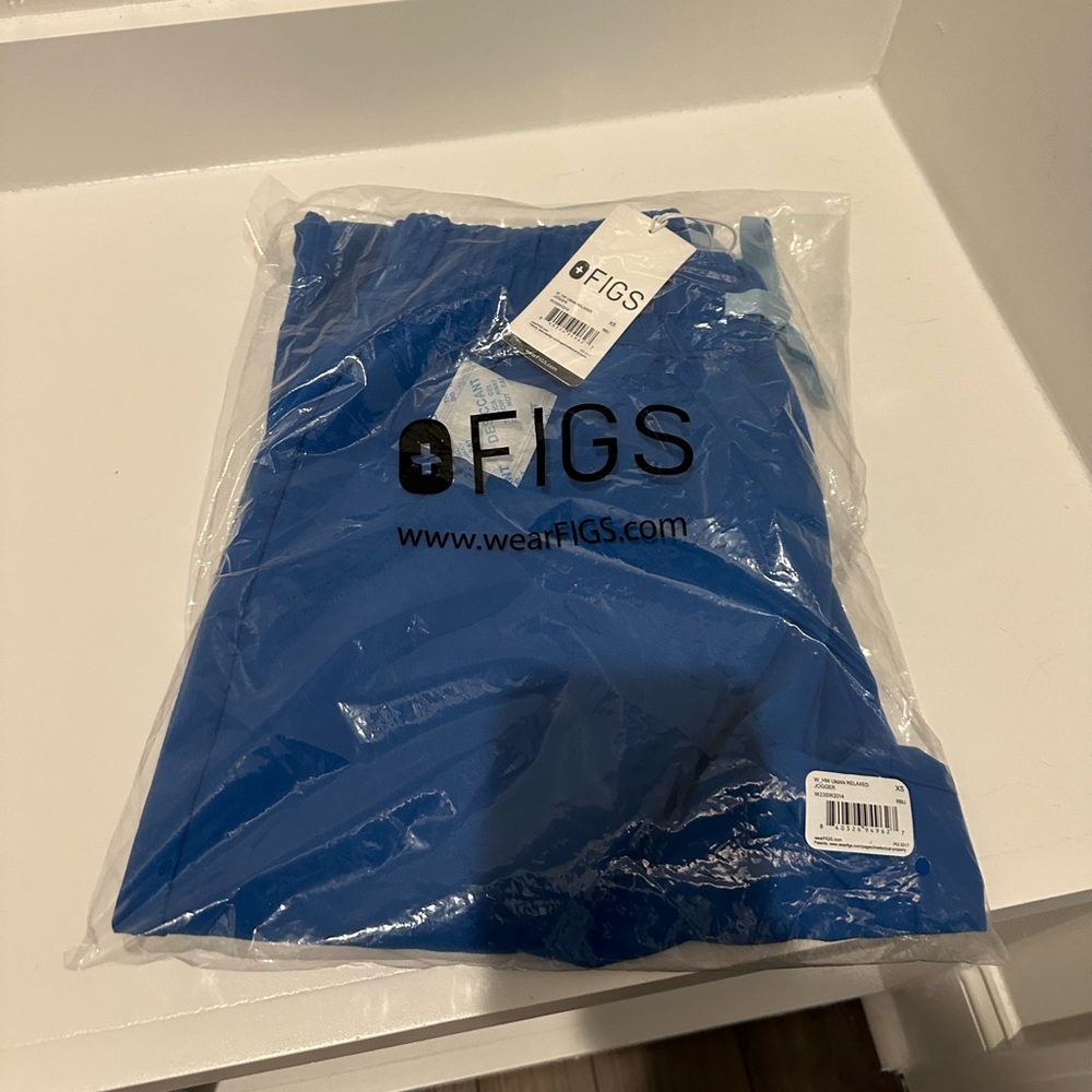 FIGS Uman Relaxed Jogger Scub Pants - NWT Original Packaging